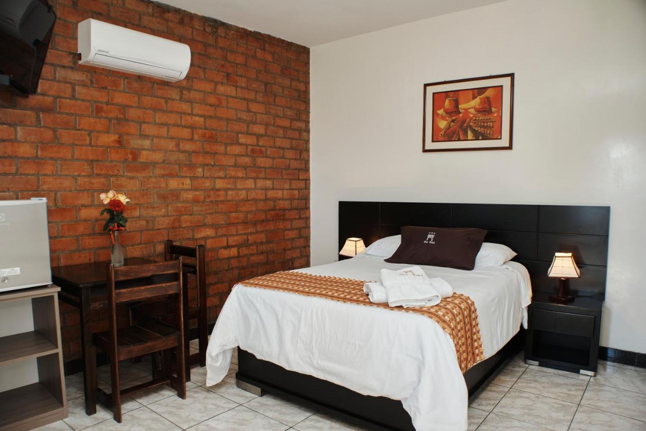 Bris Hotel Gobernadora Extérieur photo